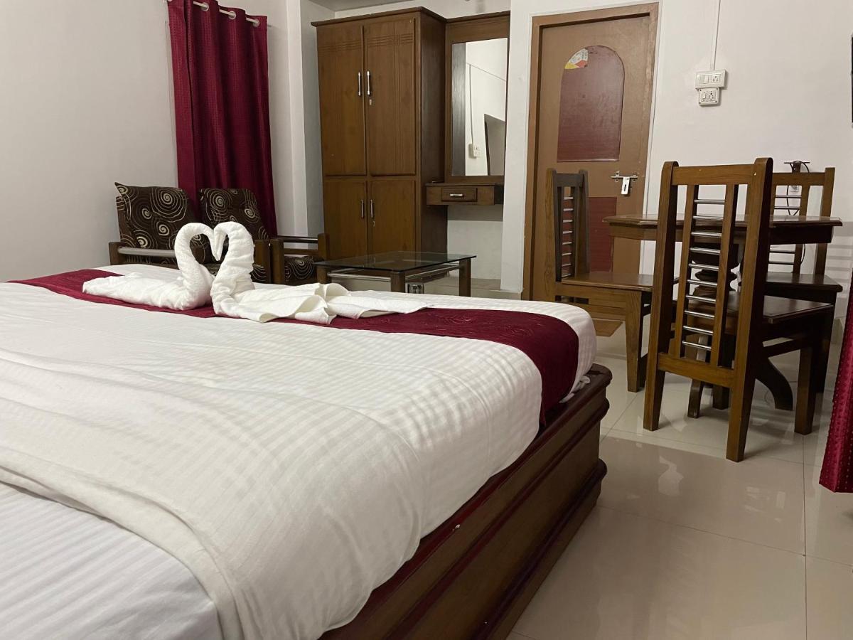 Hotel Caveri Madikeri Exterior photo